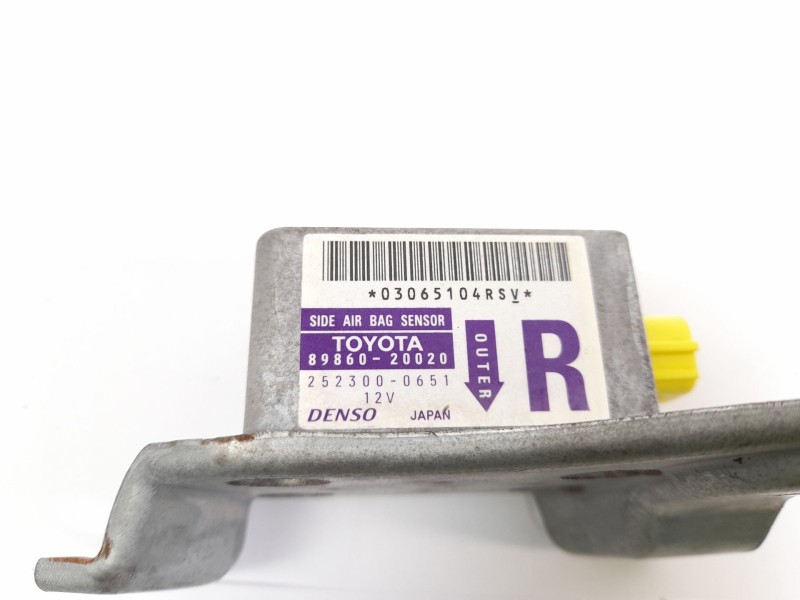 Recambio de sensor de impacto para toyota celica (t23) 1.8 referencia OEM IAM 8986020020  2523000651