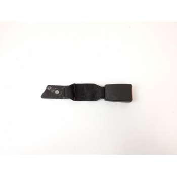 ENGANCHE CINTURON SEGURIDAD TRASERO CENTRAL 8209836 