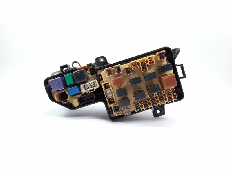 Recambio de caja reles / fusibles para toyota celica (t23) 1.8 referencia OEM IAM   