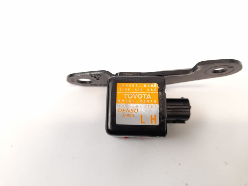 Recambio de sensor de impacto para toyota celica (t23) 1.8 referencia OEM IAM 8983520010  1876003950