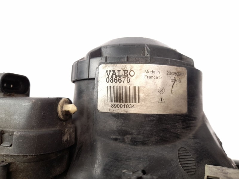 Recambio de faro derecho para renault kangoo (f/kc0) 1.9 diesel referencia OEM IAM 086670  89001034