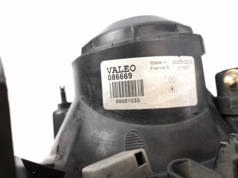 Recambio de faro izquierdo para renault kangoo (f/kc0) 1.9 diesel referencia OEM IAM 086669  89001033