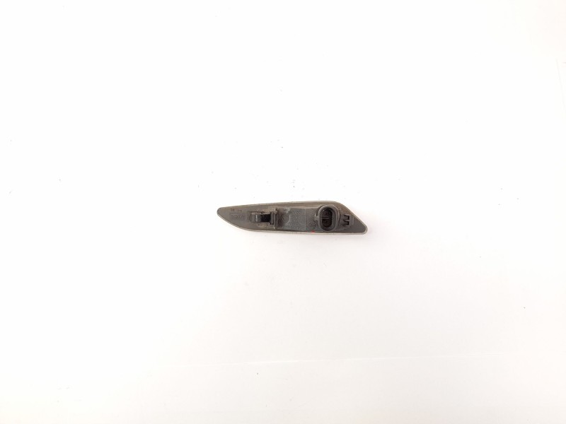 Recambio de piloto lateral izquierdo para fiat ulysse (179_) 2.2 jtd referencia OEM IAM 60686516  