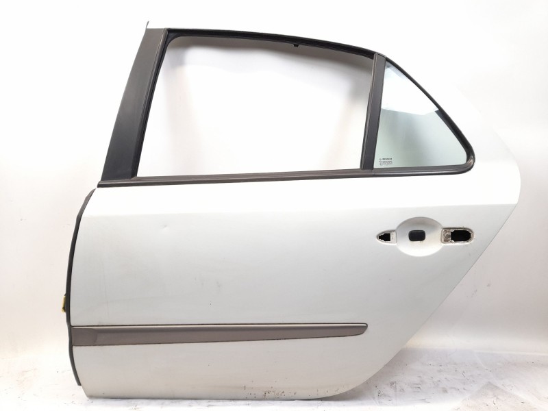 Recambio de puerta trasera izquierda para renault laguna ii (bg0/1_) 2.0 dci (bg1t) referencia OEM IAM   