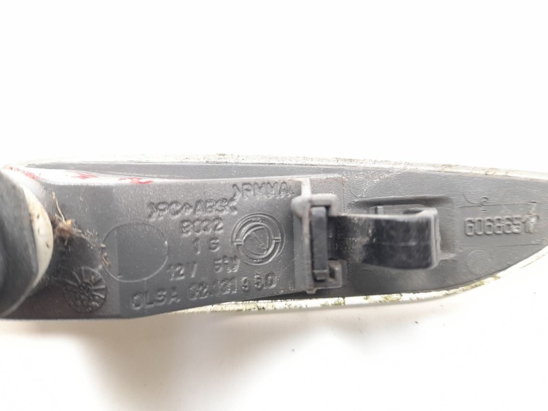 Recambio de piloto lateral derecho para fiat ulysse (179_) 2.2 jtd referencia OEM IAM 60686517  