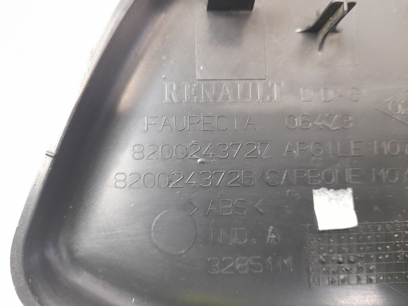 Recambio de moldura para renault laguna ii (bg0/1_) 2.0 dci (bg1t) referencia OEM IAM 8200243727  8200243726