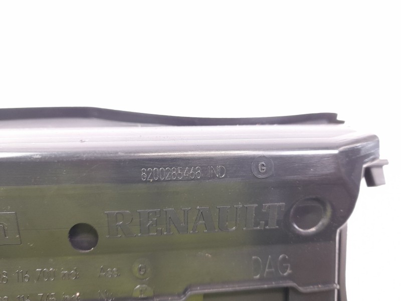 Recambio de cenicero para renault laguna ii (bg0/1_) 2.0 dci (bg1t) referencia OEM IAM 8200285468  8200285467