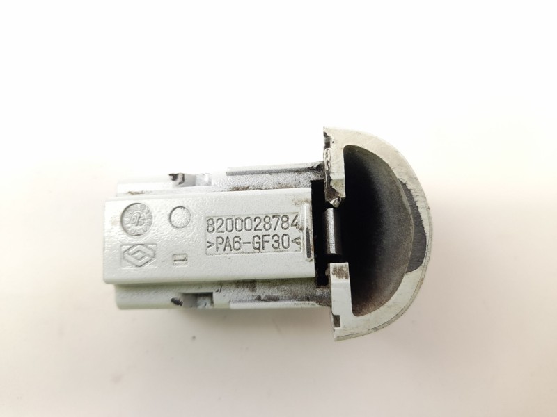Recambio de moldura para renault laguna ii (bg0/1_) 2.0 dci (bg1t) referencia OEM IAM 8200028784  