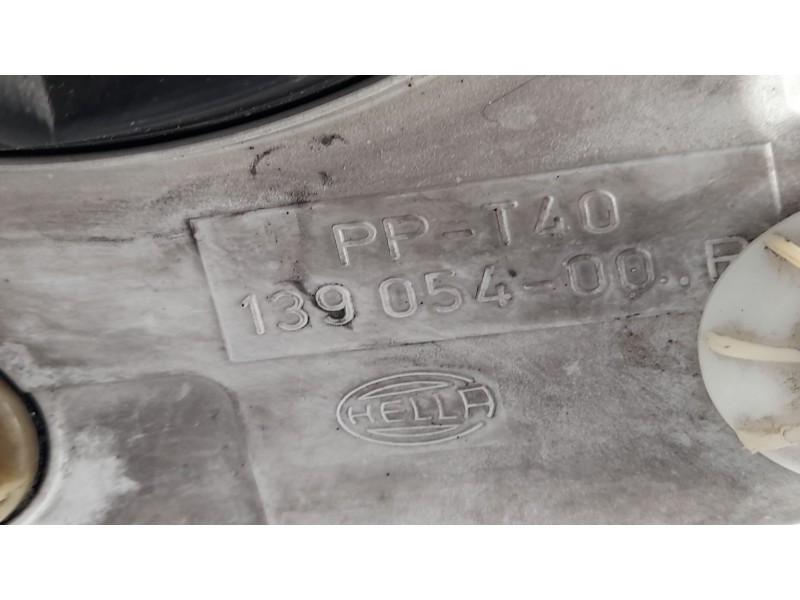 Recambio de faro derecho para volkswagen vento (1h2) 1.9 td referencia OEM IAM 13905400R  