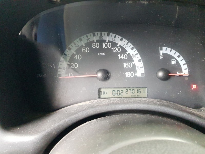 fiat punto berlina (188) del año 2000