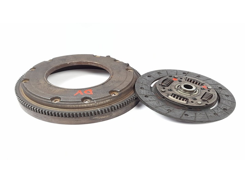 Recambio de kit embrague para volkswagen vento (1h2) 1.9 td referencia OEM IAM 027105273 750519 0210141109