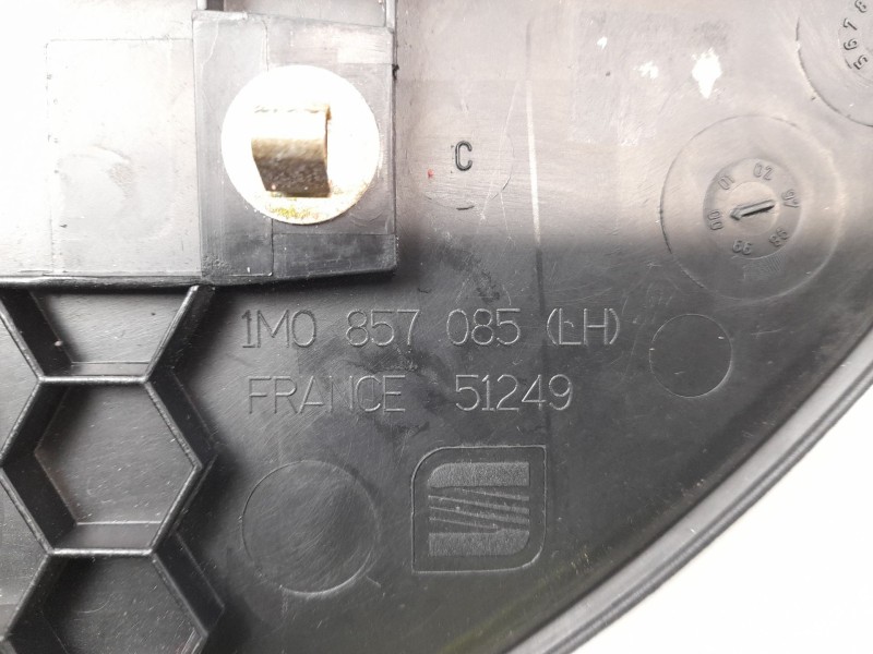 Recambio de moldura para seat leon (1m1) 1.9 tdi referencia OEM IAM 1M0857085  