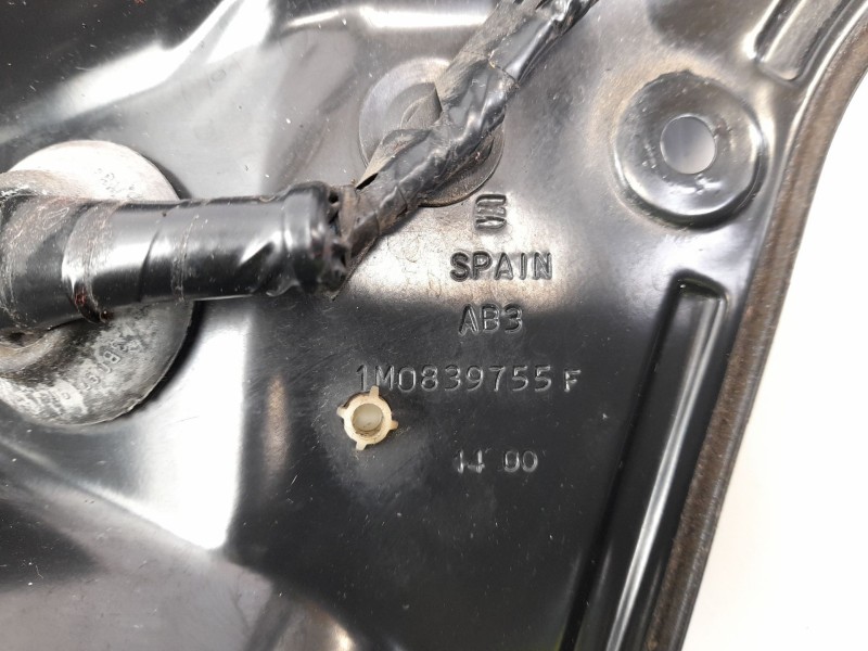 Recambio de elevalunas trasero izquierdo para seat leon (1m1) 1.9 tdi referencia OEM IAM 1M0839755F  