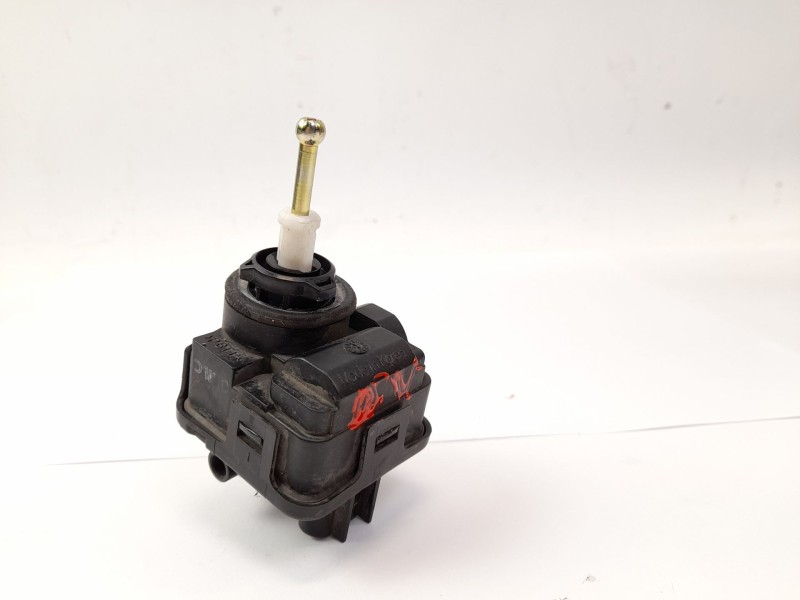 Recambio de motor regulacion faros para ssangyong musso 2.9 tdi grand lux referencia OEM IAM 31G56B  
