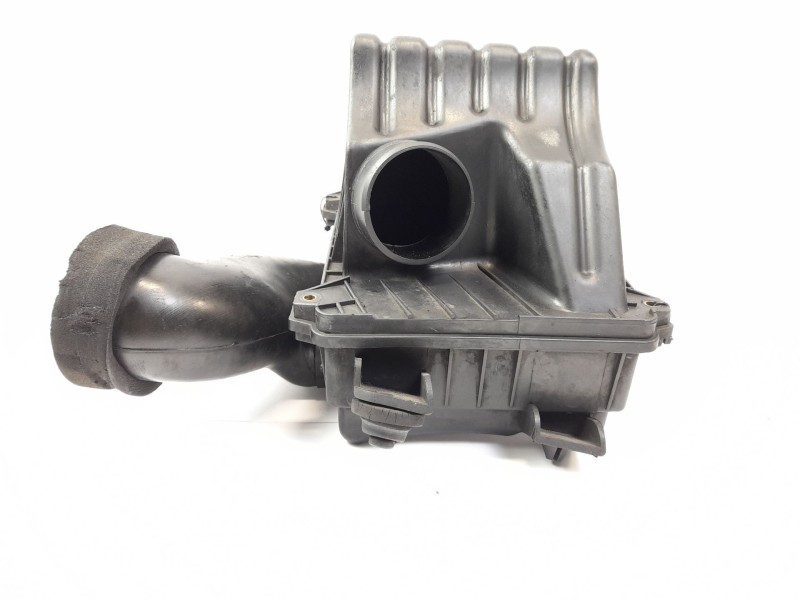 Recambio de filtro aire para ssangyong musso 2.9 tdi grand lux referencia OEM IAM 2311005320  