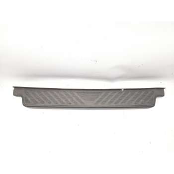 PARAGOLPES TRASERO YC1517E974ALW 
