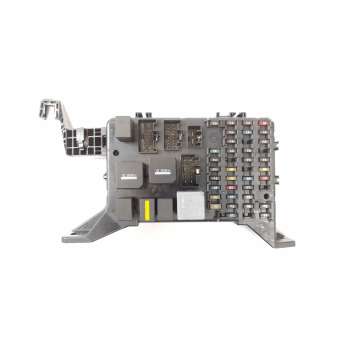 CAJA RELES / FUSIBLES 4S7T14A073AA 