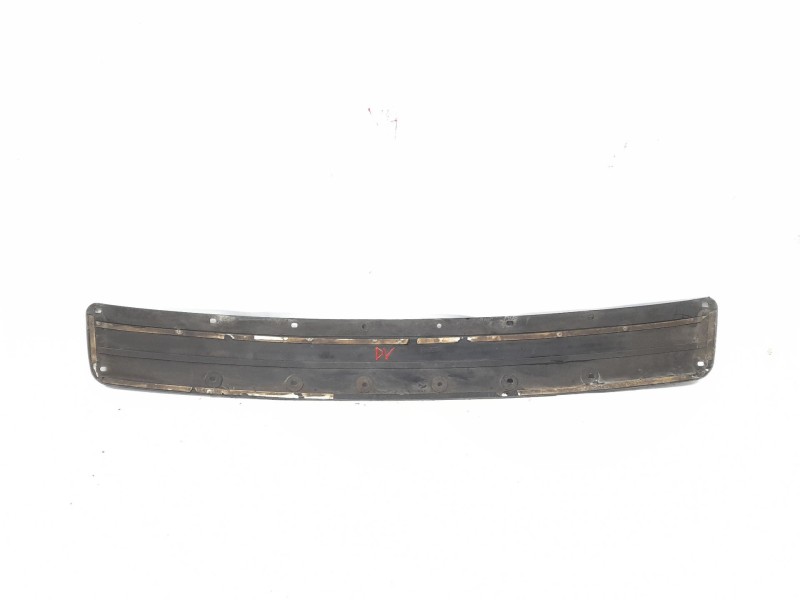 Recambio de moldura para ssangyong musso 2.9 tdi grand lux referencia OEM IAM   