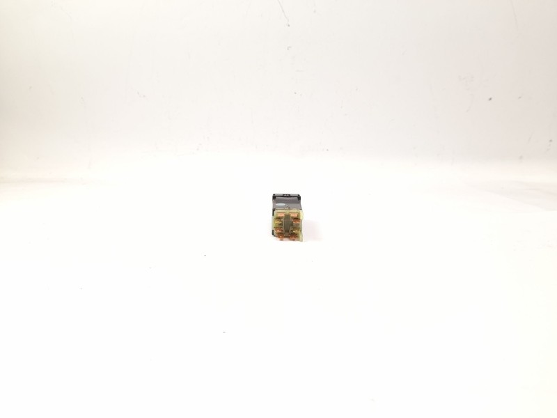Recambio de boton antiniebla para skoda felicia ii (6u1) 1.9 d referencia OEM IAM   