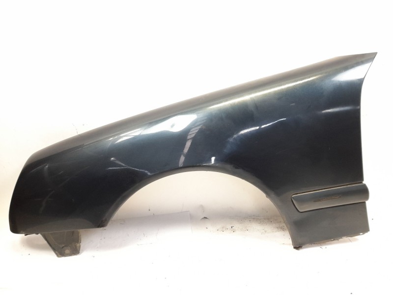 Recambio de aleta delantera izquierda para mercedes-benz clase e (w210) e 280 (210.063) referencia OEM IAM   