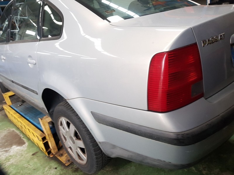 volkswagen passat berlina (3b2) del año 1998