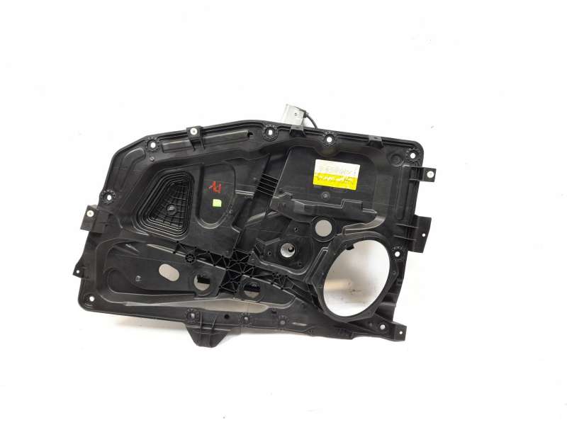 ELEVALUNAS DELANTERO DERECHO 2S61A045H16A 