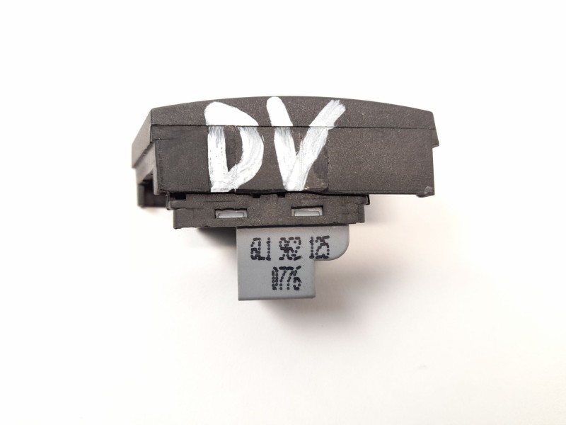 Recambio de boton cierre centralizado para seat ibiza (6l1) 1.4 tdi referencia OEM IAM 6L1962125  