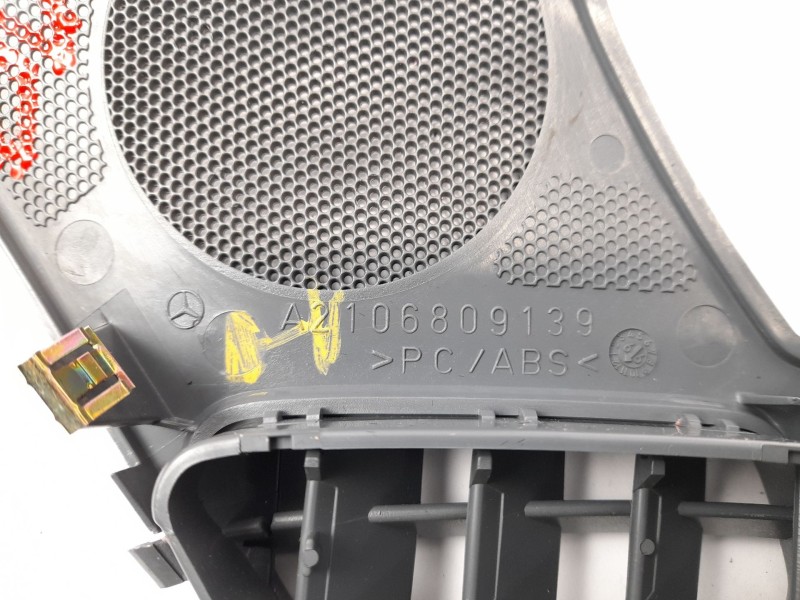Recambio de moldura para mercedes-benz clase e (w210) e 280 (210.063) referencia OEM IAM A2106809139  