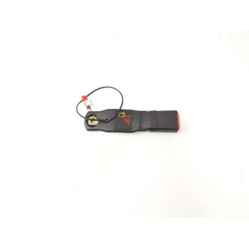ENGANCHE CINTURON SEGURIDAD DELANTERO DERECHO 