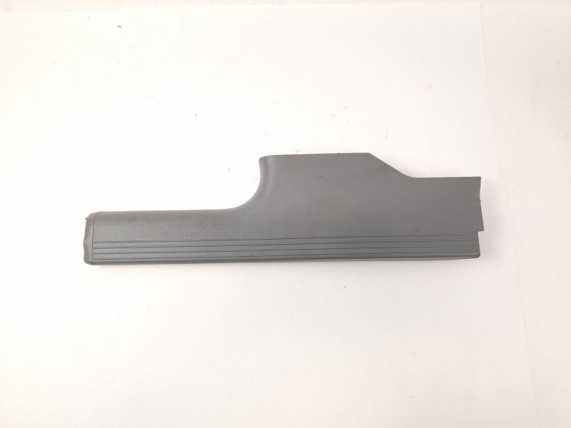 Recambio de moldura para mercedes-benz clase e (w210) e 280 (210.063) referencia OEM IAM 2106802535  