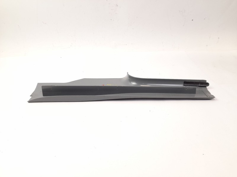 Recambio de moldura para mercedes-benz clase e (w210) e 280 (210.063) referencia OEM IAM 2106802535  
