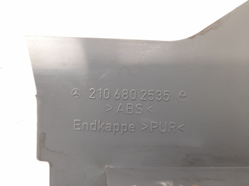 Recambio de moldura para mercedes-benz clase e (w210) e 280 (210.063) referencia OEM IAM 2106802535  
