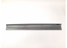 Recambio de moldura para mercedes-benz clase e (w210) e 280 (210.063) referencia OEM IAM 2106802135   2