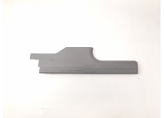 Recambio de moldura para mercedes-benz clase e (w210) e 280 (210.063) referencia OEM IAM 2106802635  
