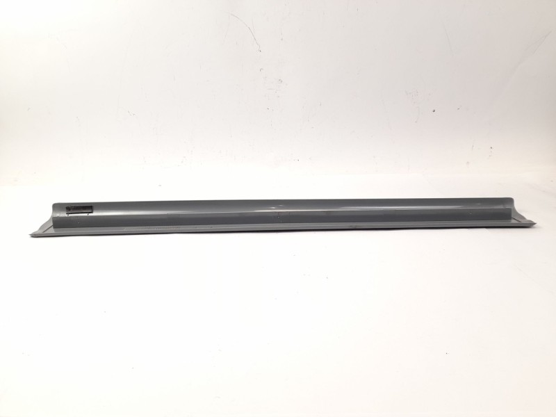 Recambio de moldura para mercedes-benz clase e (w210) e 280 (210.063) referencia OEM IAM 2106802235  