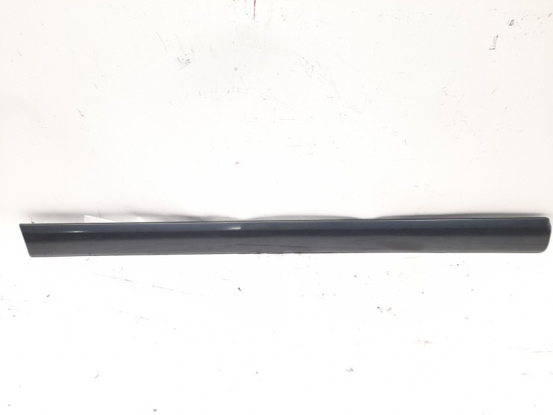 Recambio de moldura para mercedes-benz clase e (w210) e 280 (210.063) referencia OEM IAM A2106908962  