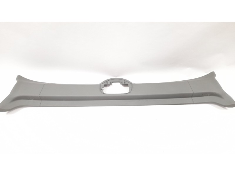 Recambio de moldura para renault kangoo (f/kc0) authentique 4x4 referencia OEM IAM 82000110782 8200110939 