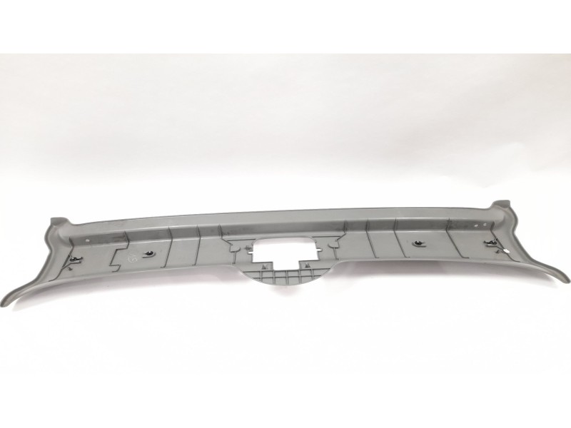 Recambio de moldura para renault kangoo (f/kc0) authentique 4x4 referencia OEM IAM 82000110782 8200110939 