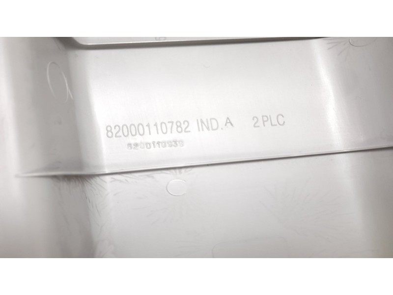 Recambio de moldura para renault kangoo (f/kc0) authentique 4x4 referencia OEM IAM 82000110782 8200110939 