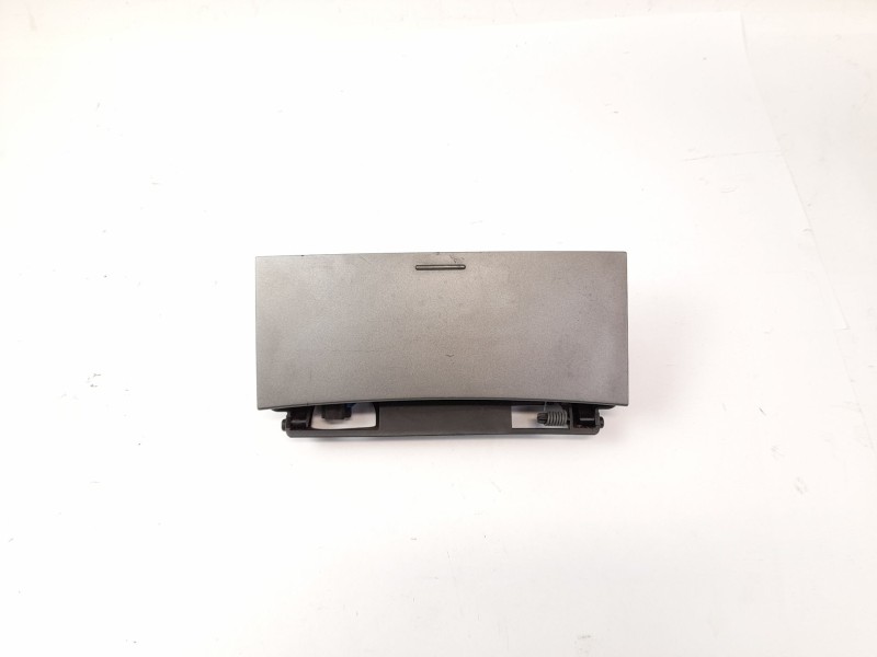 Recambio de cenicero para peugeot 407 (6d_) 2.0 hdi 135 (6drhrh, 6drhre, 6drhrg, 6drhrj) referencia OEM IAM 9644562177  