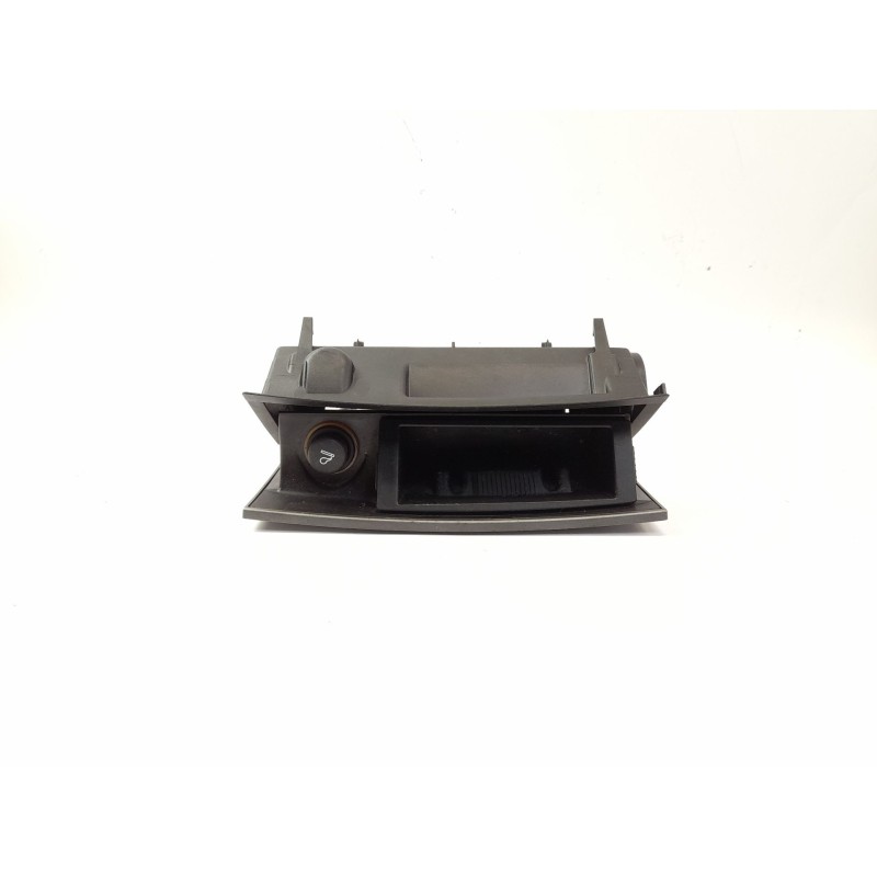 Recambio de cenicero para peugeot 407 (6d_) 2.0 hdi 135 (6drhrh, 6drhre, 6drhrg, 6drhrj) referencia OEM IAM 9644562177  