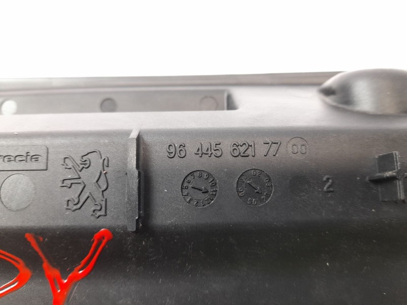 Recambio de cenicero para peugeot 407 (6d_) 2.0 hdi 135 (6drhrh, 6drhre, 6drhrg, 6drhrj) referencia OEM IAM 9644562177  