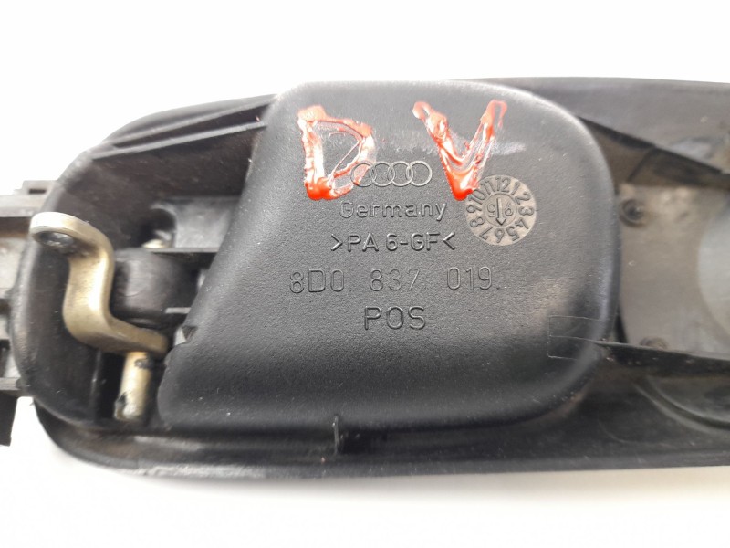 Recambio de maneta interior delantera izquierda para audi a4 berlina (b5) 1.9 tdi referencia OEM IAM 8D0837019  