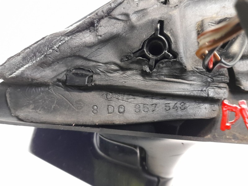 Recambio de retrovisor izquierdo para audi a4 berlina (b5) 1.9 tdi referencia OEM IAM 8D0857543  