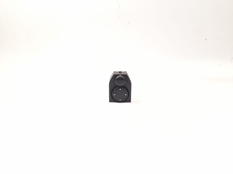Recambio de mando retrovisor para audi a4 berlina (b5) 1.9 tdi referencia OEM IAM 8D0959565  03240014