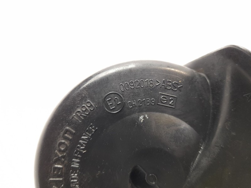 Recambio de claxon para audi a4 berlina (b5) 1.9 tdi referencia OEM IAM 0092018  