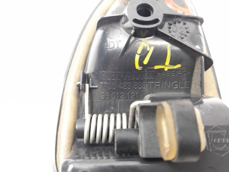 Recambio de maneta interior trasera derecha para renault clio ii (bb_/cb_) 1.5 dci (b/cb07) referencia OEM IAM 7700423888  96012