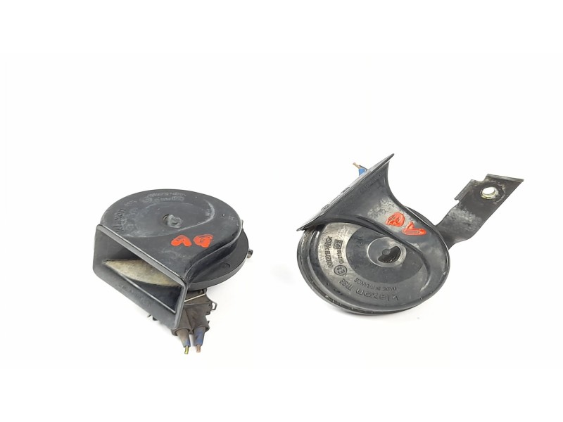 Recambio de claxon para volkswagen golf iv berlina (1j1) 1.9 tdi referencia OEM IAM 1J0951182A  
