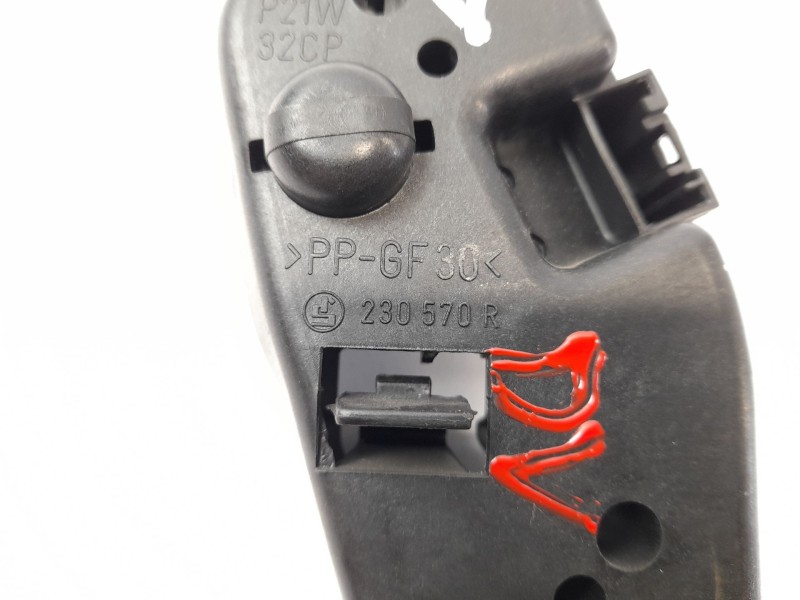 Recambio de portalamparas para bmw serie 3 touring (e46) 320d referencia OEM IAM 230570R  8374810