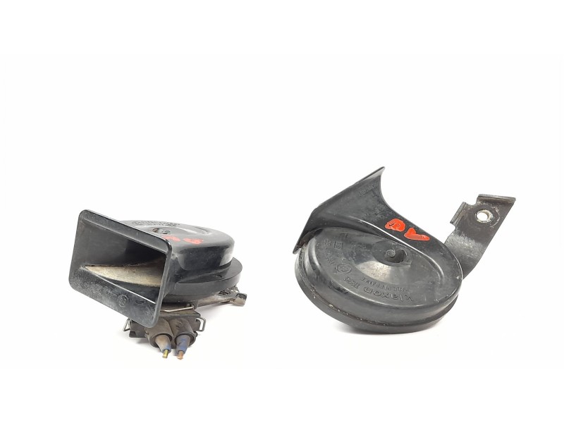 Recambio de claxon para volkswagen golf iv berlina (1j1) 1.9 tdi referencia OEM IAM 1J0951182A  